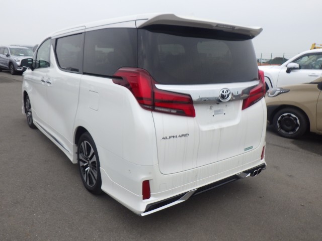 TOYOTA ALPHARD 2022 Image 23