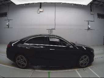 MERCEDES BENZ CLA CLASS 2019 Image 3
