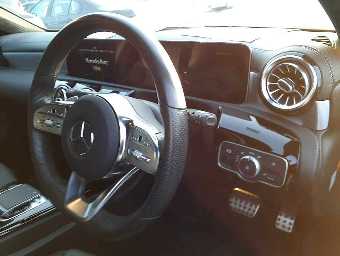 MERCEDES BENZ CLA CLASS 2019 Image 7