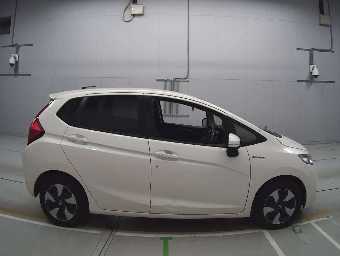 HONDA FIT HYBRID 2015 Image 3