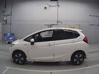 HONDA FIT HYBRID 2015 Image 4