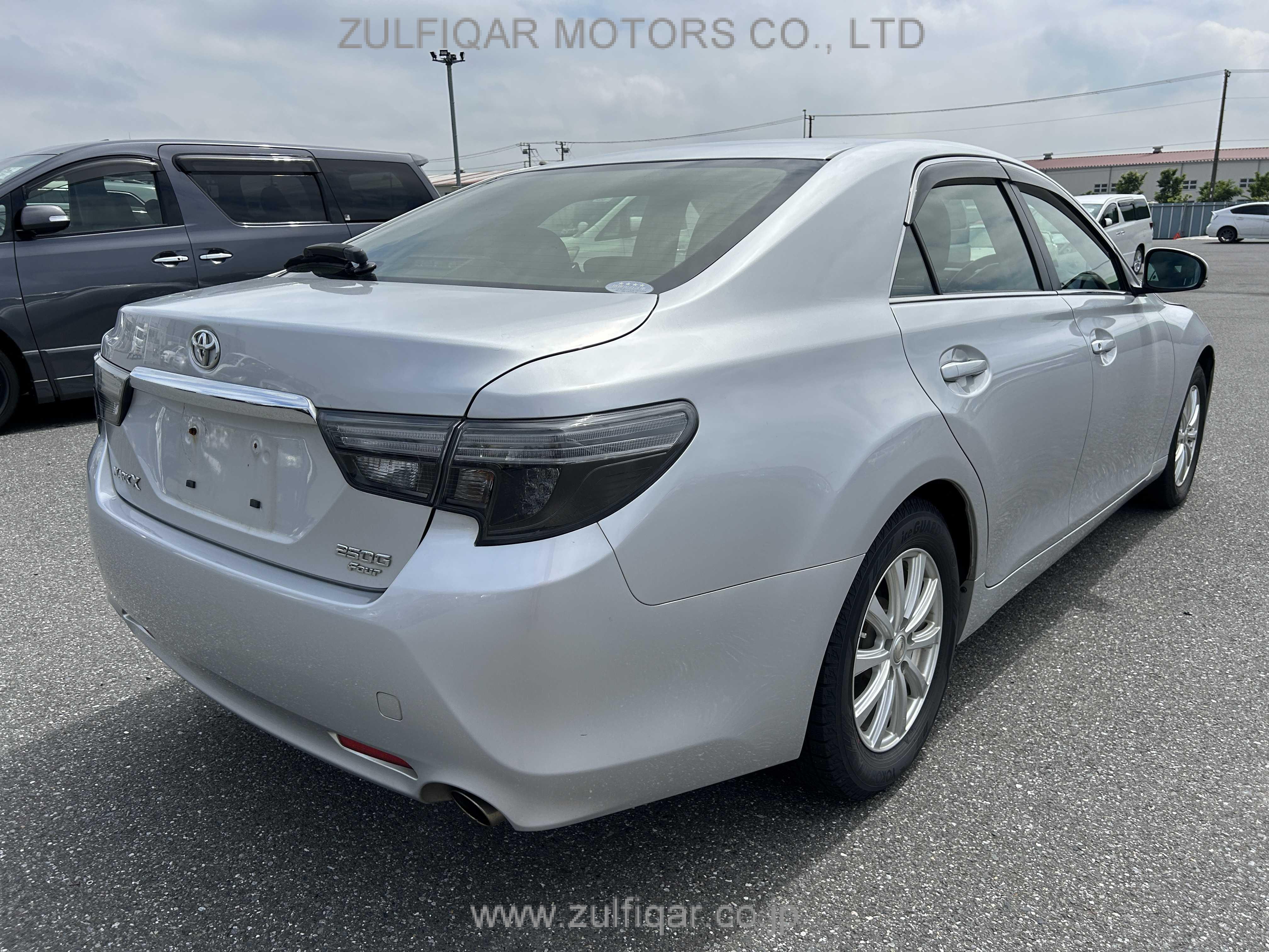 TOYOTA MARK X 2018 Image 3