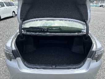 TOYOTA MARK X 2018 Image 13