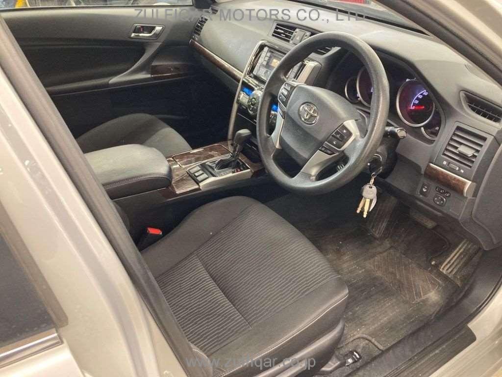 TOYOTA MARK X 2018 Image 5