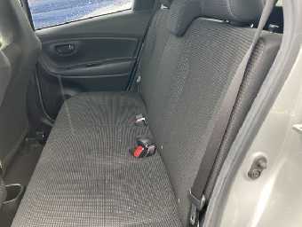 TOYOTA VITZ 2019 Image 15