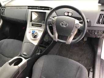 TOYOTA PRIUS PHV 2013 Image 3