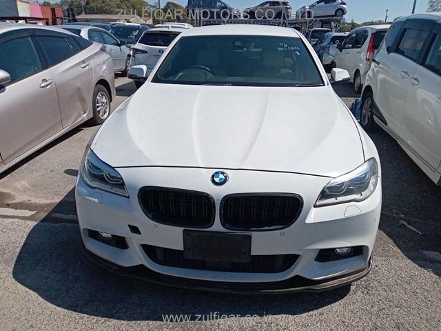 BMW 5 SERIES 2014 Image 12