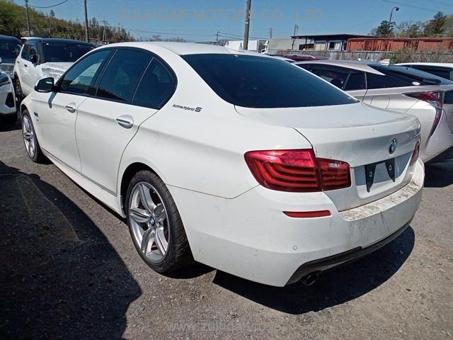 BMW 5 SERIES 2014 Image 4