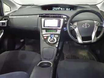TOYOTA PRIUS PHV 2015 Image 3