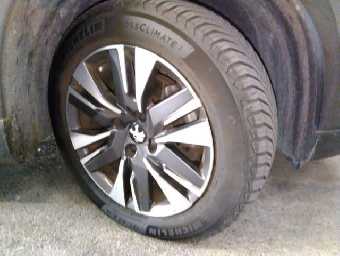 PEUGEOT 2008 2020 Image 9