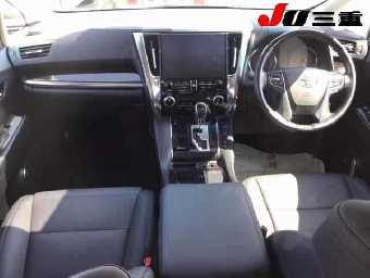 TOYOTA ALPHARD 2022 Image 8