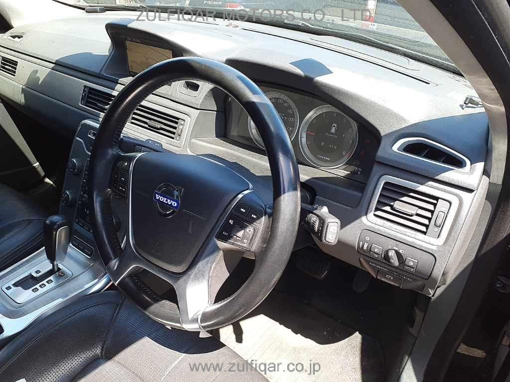 VOLVO XC70 2012 Image 7