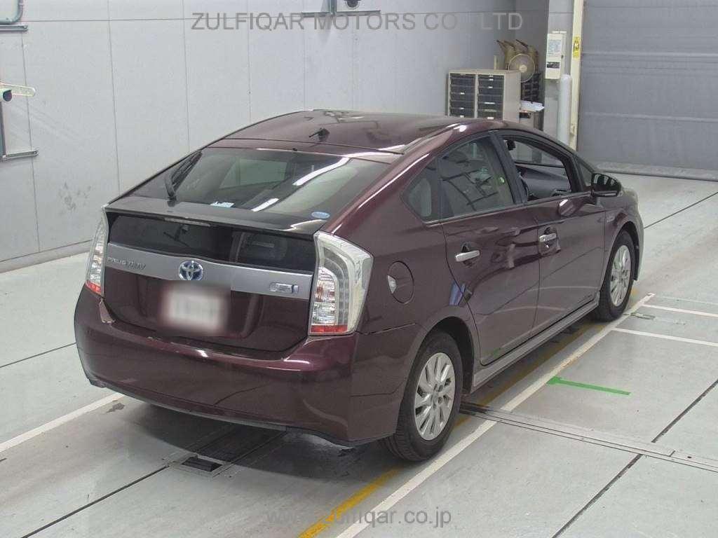TOYOTA PRIUS PHV 2014 Image 2