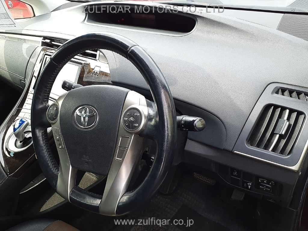 TOYOTA PRIUS PHV 2014 Image 7