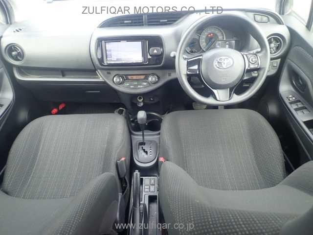 TOYOTA VITZ 2019 Image 3