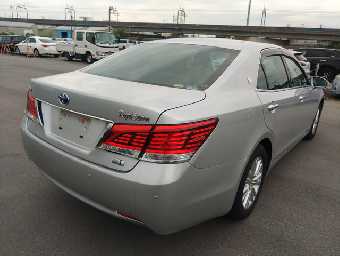 TOYOTA CROWN HYBRID 2015 Image 7