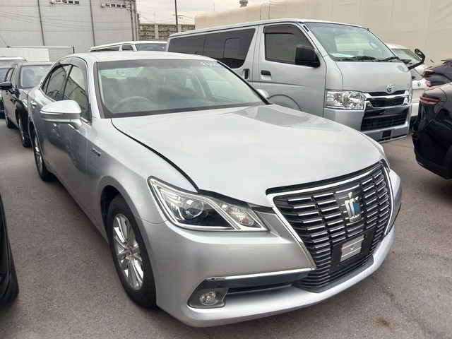 TOYOTA CROWN HYBRID 2015 Image 22
