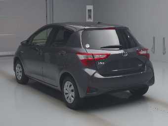 TOYOTA VITZ 2019 Image 4