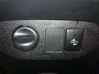 TOYOTA VITZ 2019 Image 8