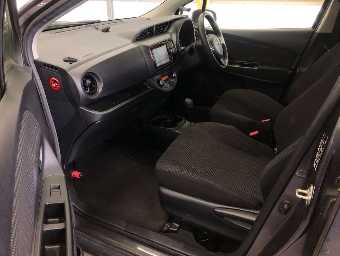 TOYOTA VITZ 2019 Image 10