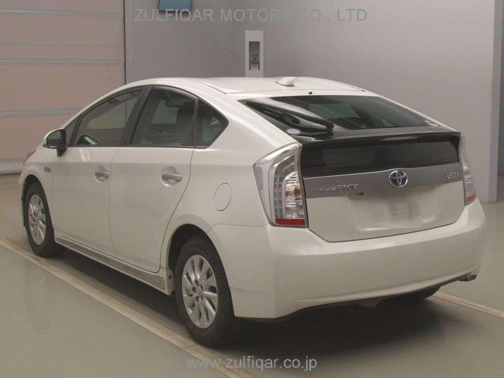 TOYOTA PRIUS PHV 2014 Image 4