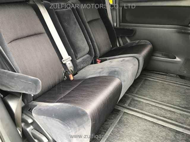 TOYOTA VELLFIRE 2010 Image 6