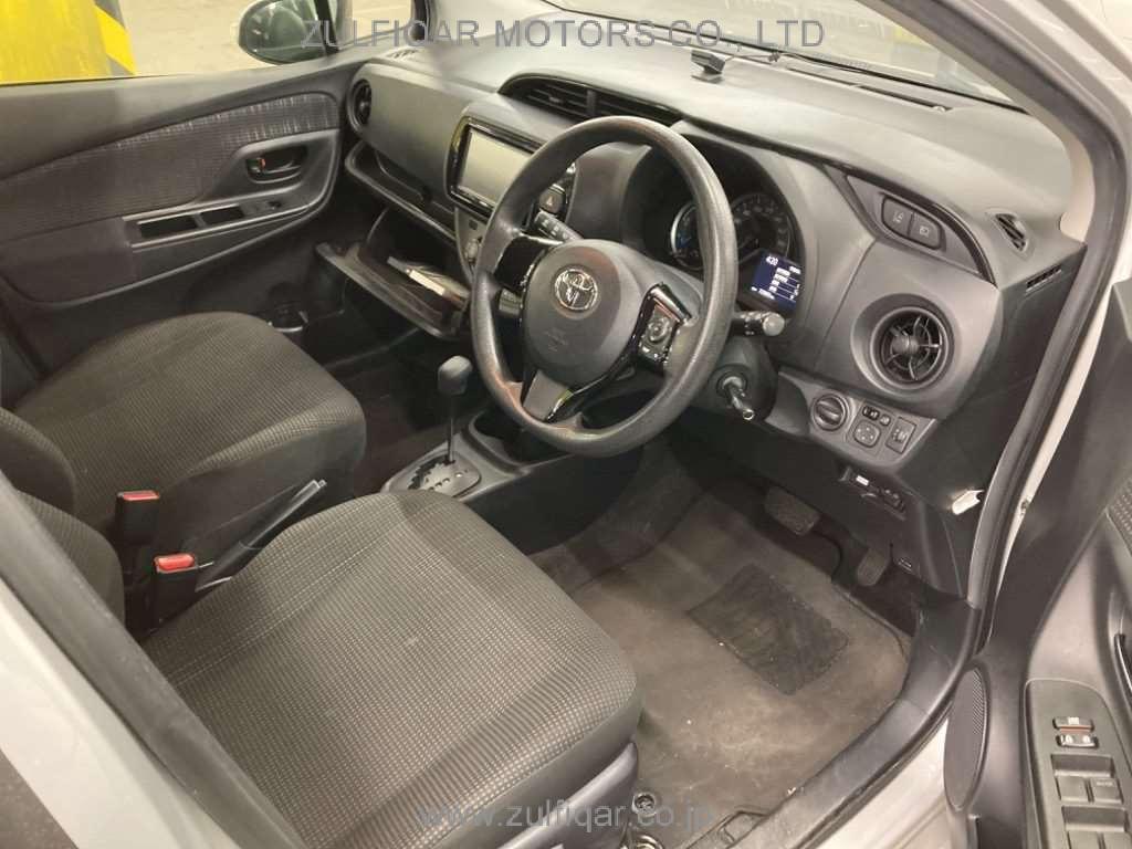 TOYOTA VITZ 2019 Image 5