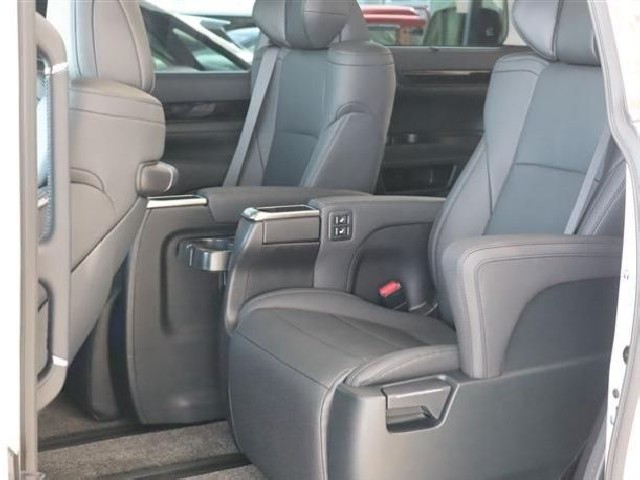 TOYOTA ALPHARD 2022 Image 22