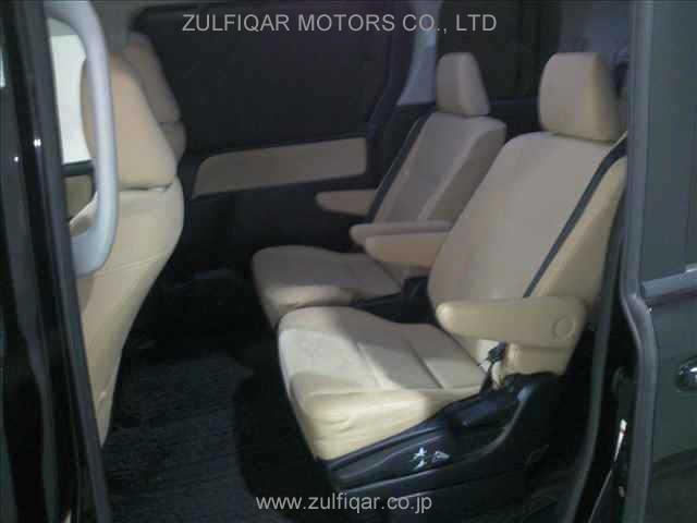 TOYOTA NOAH 2015 Image 5