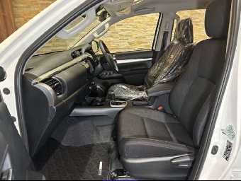 TOYOTA HILUX 2022 Image 14