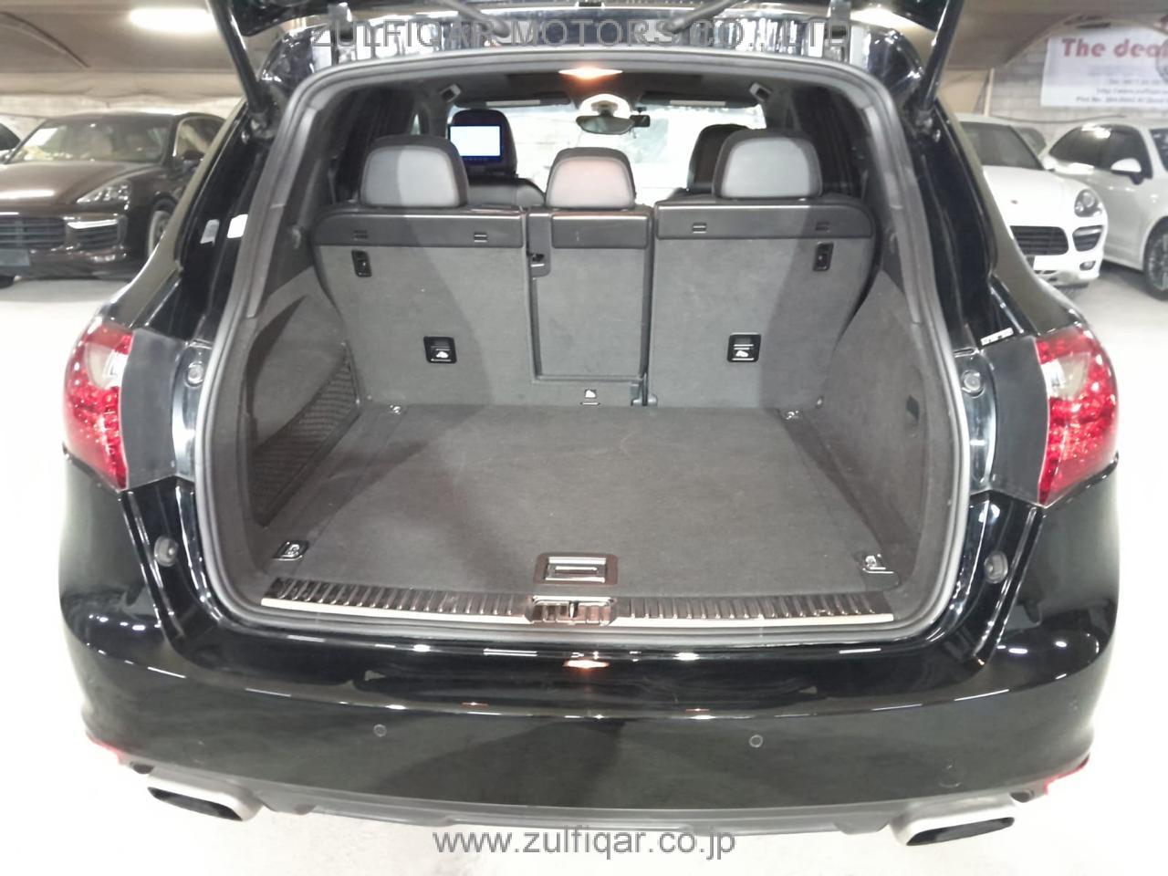 PORSCHE CAYENNE 2015 Image 11