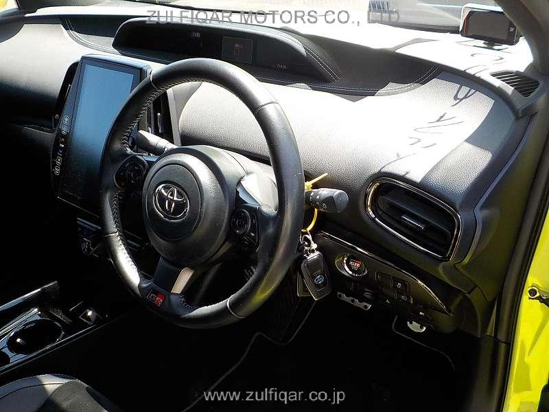 TOYOTA PRIUS PHV 2018 Image 11