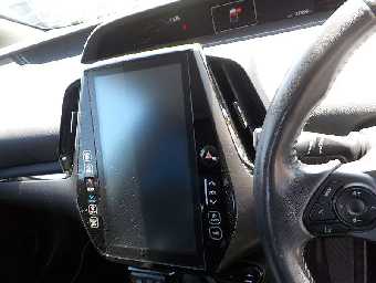 TOYOTA PRIUS PHV 2018 Image 6