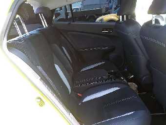 TOYOTA PRIUS PHV 2018 Image 10