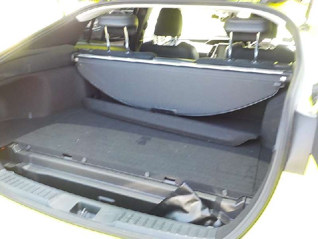 TOYOTA PRIUS PHV 2018 Image 23