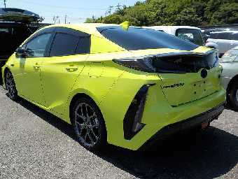 TOYOTA PRIUS PHV 2018 Image 3