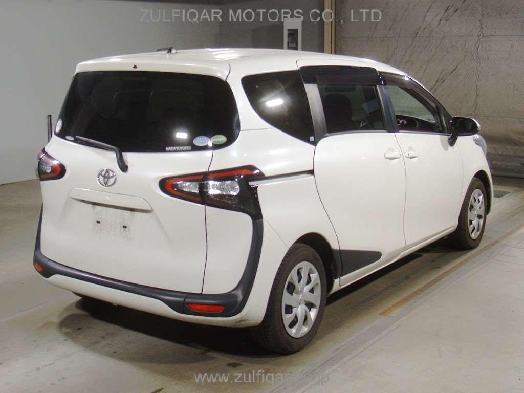 TOYOTA SIENTA 2017 Image 2