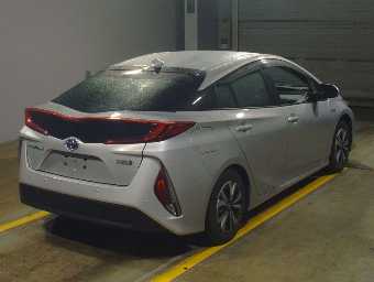 TOYOTA PRIUS PHV 2021 Image 2