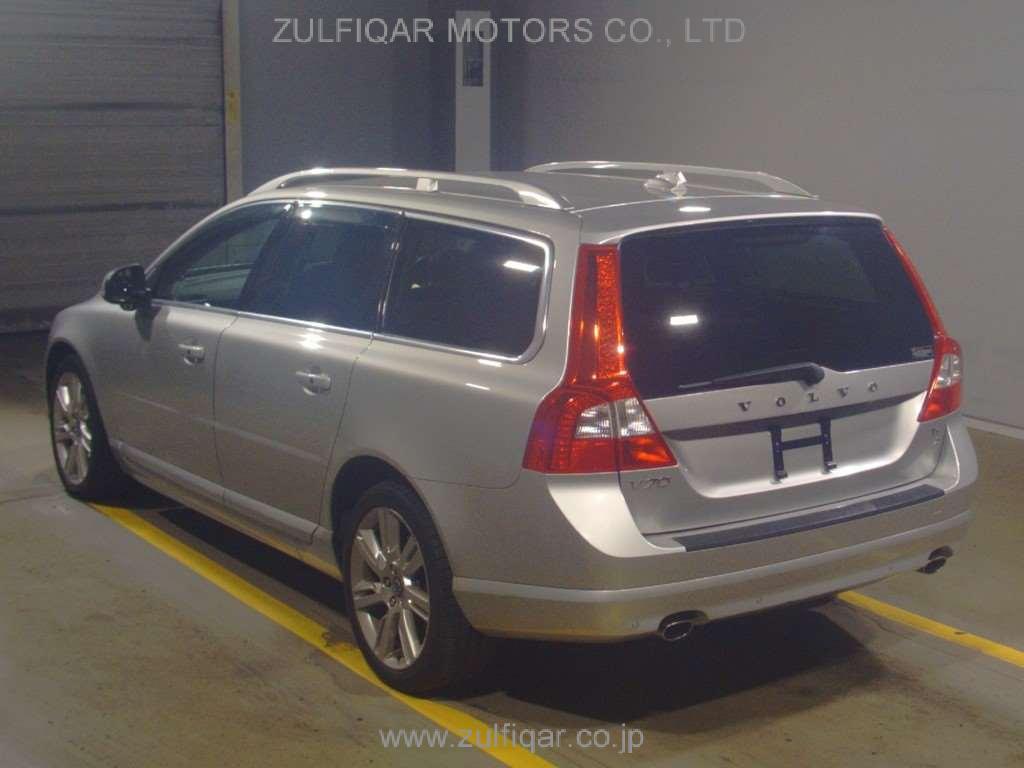 VOLVO V70 2013 Image 4