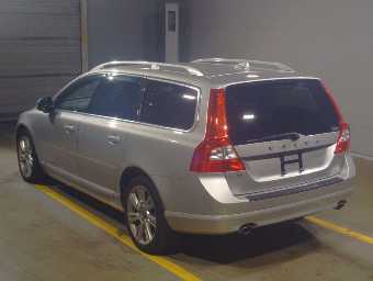 VOLVO V70 2013 Image 4