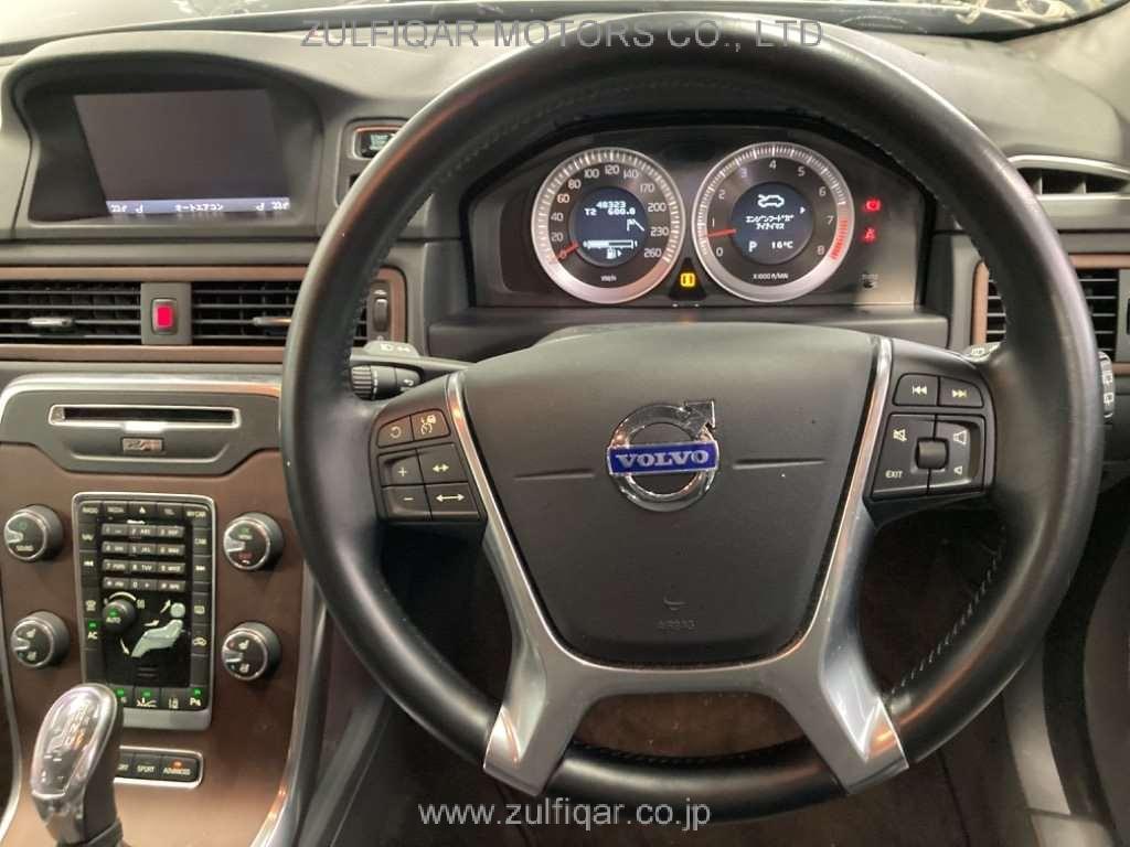 VOLVO V70 2013 Image 6