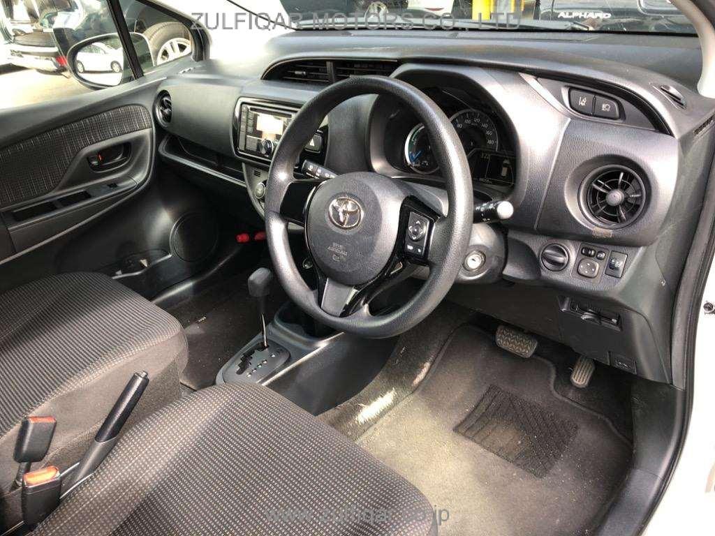 TOYOTA VITZ 2019 Image 5