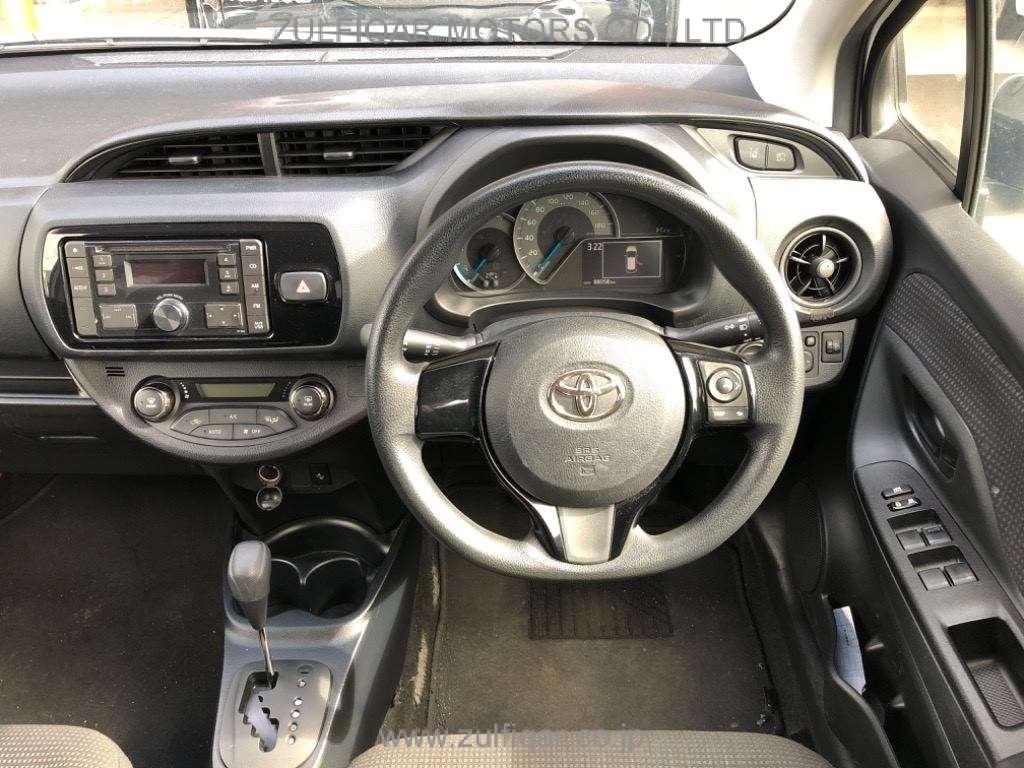 TOYOTA VITZ 2019 Image 6