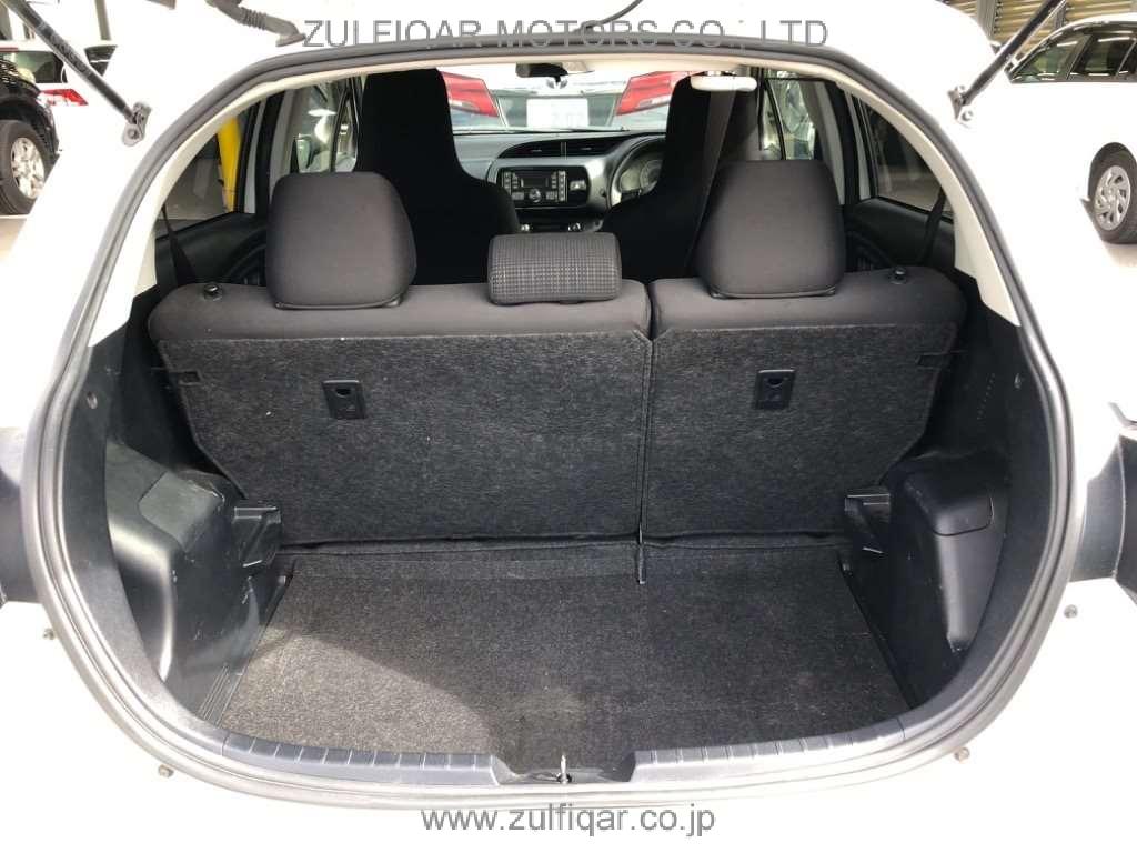 TOYOTA VITZ 2019 Image 8