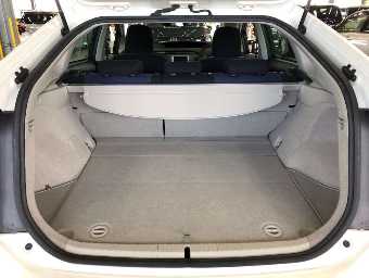 TOYOTA PRIUS 2014 Image 8