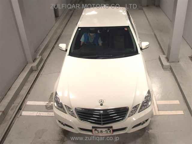 MERCEDES BENZ E CLASS 2010 Image 6