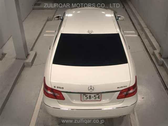 MERCEDES BENZ E CLASS 2010 Image 7