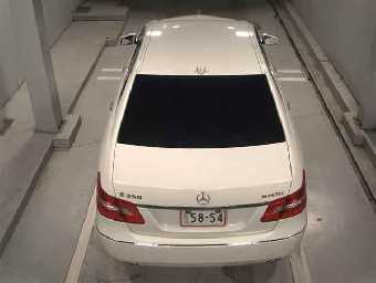 MERCEDES BENZ E CLASS 2010 Image 7