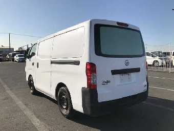 NISSAN NV350 CARAVAN 2015 Image 12