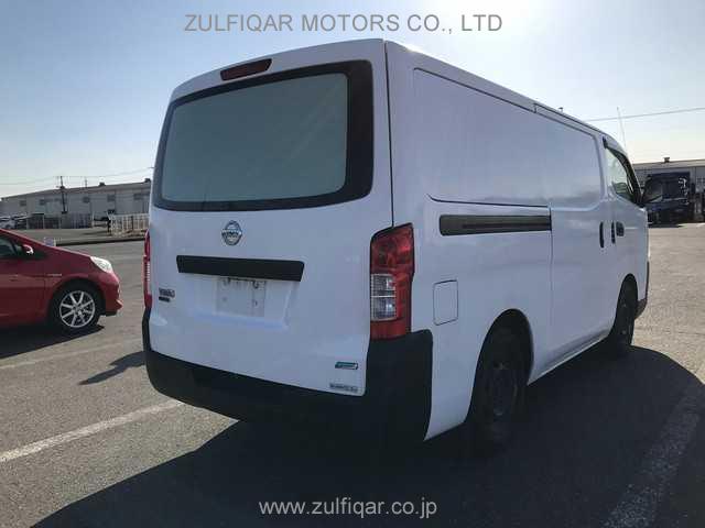 NISSAN NV350 CARAVAN 2015 Image 12